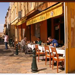 new-charmant-t2-idealement-situe-au-coeur-du-centre-historique.aixenprovencehotels.org/